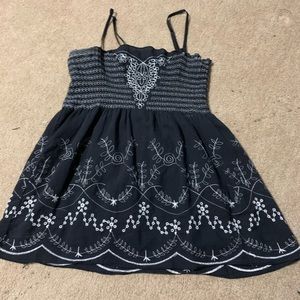 Embroidered tank top